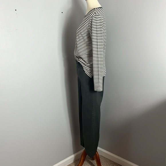 COPY - LOFT Outfit - Wide-leg Cropped Pants (8) & Striped Long Sleeved T-shirt … - Picture 4 of 13